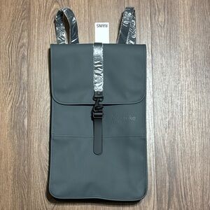 🔥🔥🔥Rains Black Minimalist Backpack🔥🔥🔥